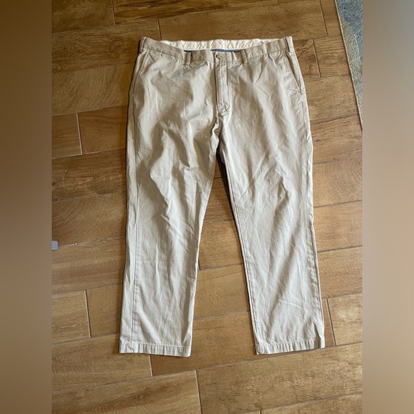 Polo Ralph Lauren Classic Fit Beige Khaki Pants Waist 40 - Picture 2 of 10